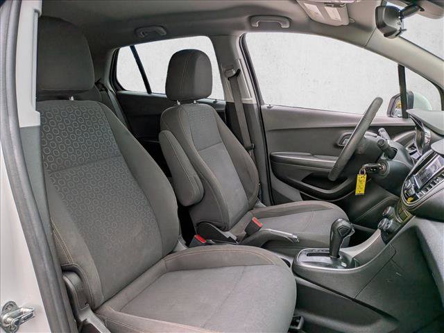 Used 2021 Chevrolet Trax LS w/ Tint and Cruise Package image 19