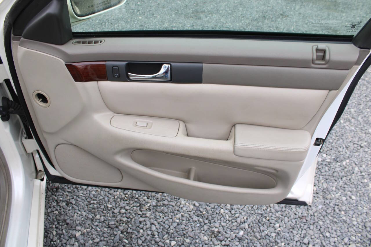 Used 2001 Cadillac Seville SLS w/ Premium Luxury Pkg FWD image 19