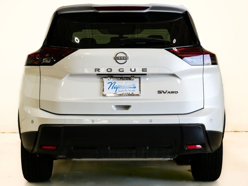 Used 2024 Nissan Rogue SV AWD/4WD image 7