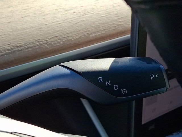 Used 2018 Tesla Model 3 Long Range image 18