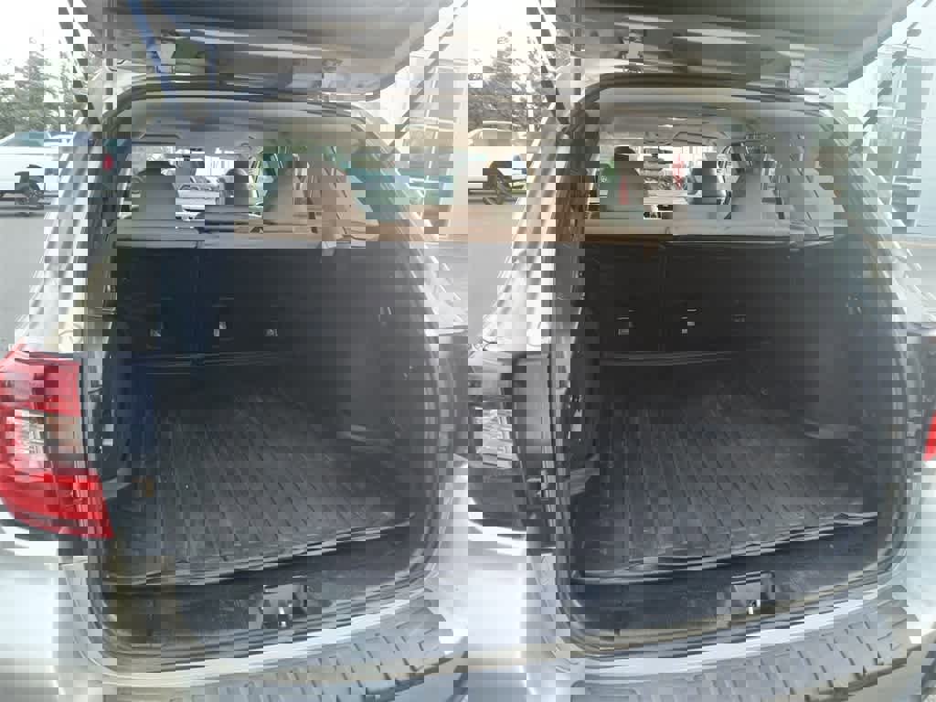 Used 2018 Subaru Outback 3.6R Limited image 24