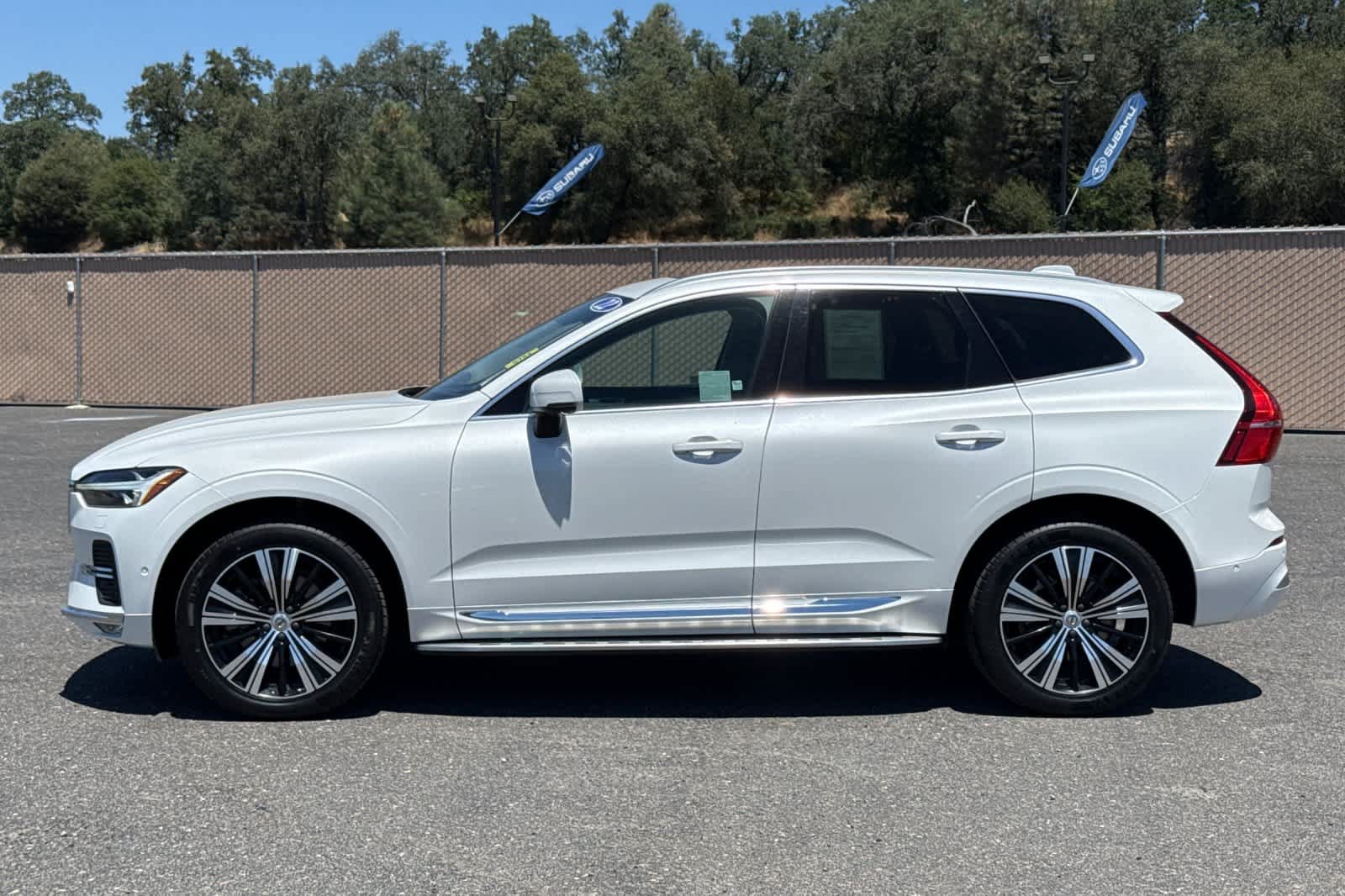 Used 2022 Volvo XC60 B5 Inscription w/ Advanced Package FWD image 6