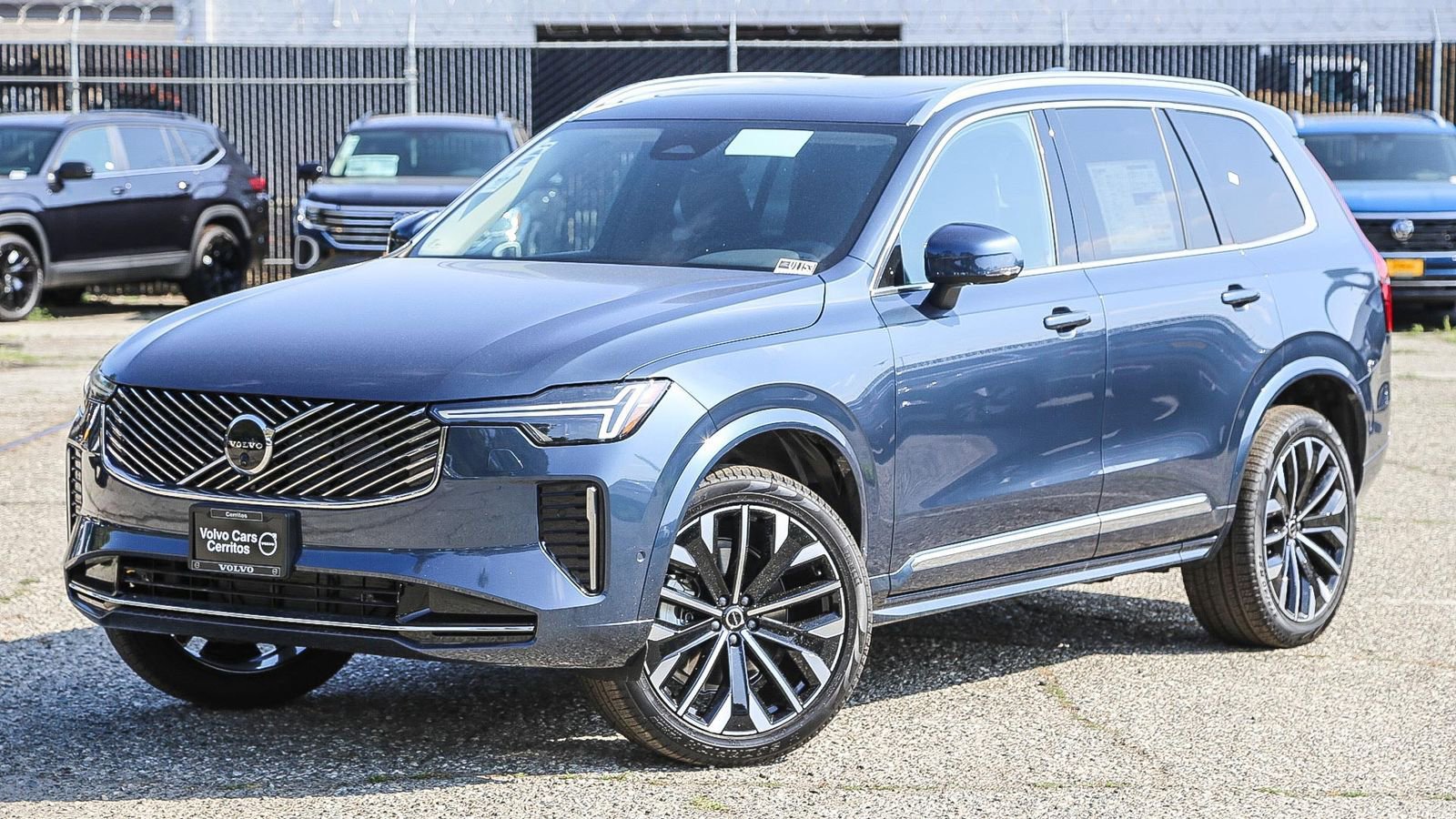Used 2025 Volvo XC90 B6 Plus w/ Protection Package Premier