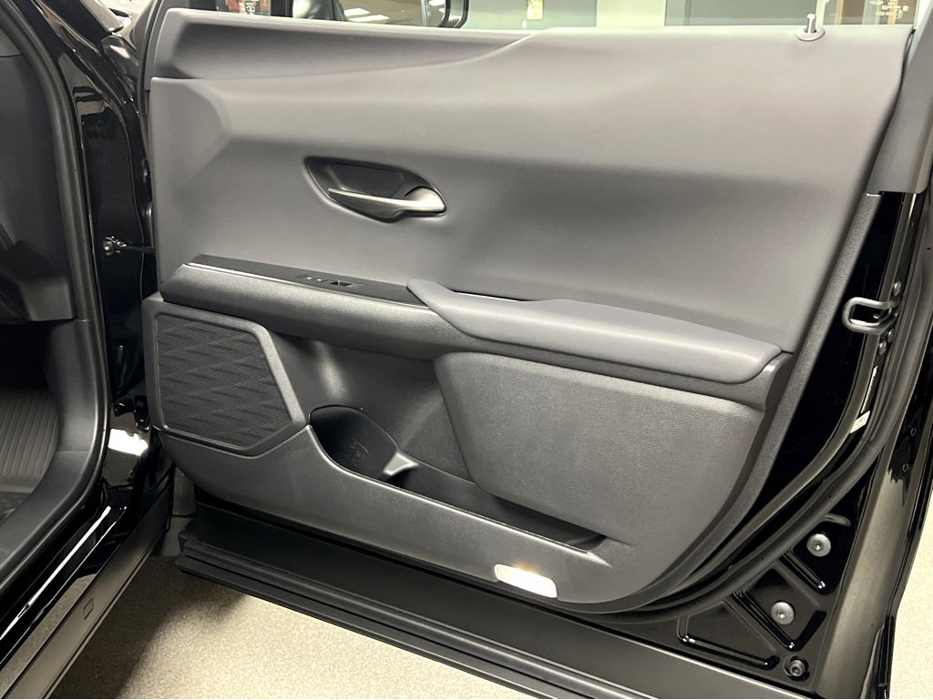 New 2025 Lexus UX 300h AWD image 32