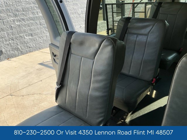 Used 2014 Ford E-150 and Econoline 150 Wagon RWD image 32
