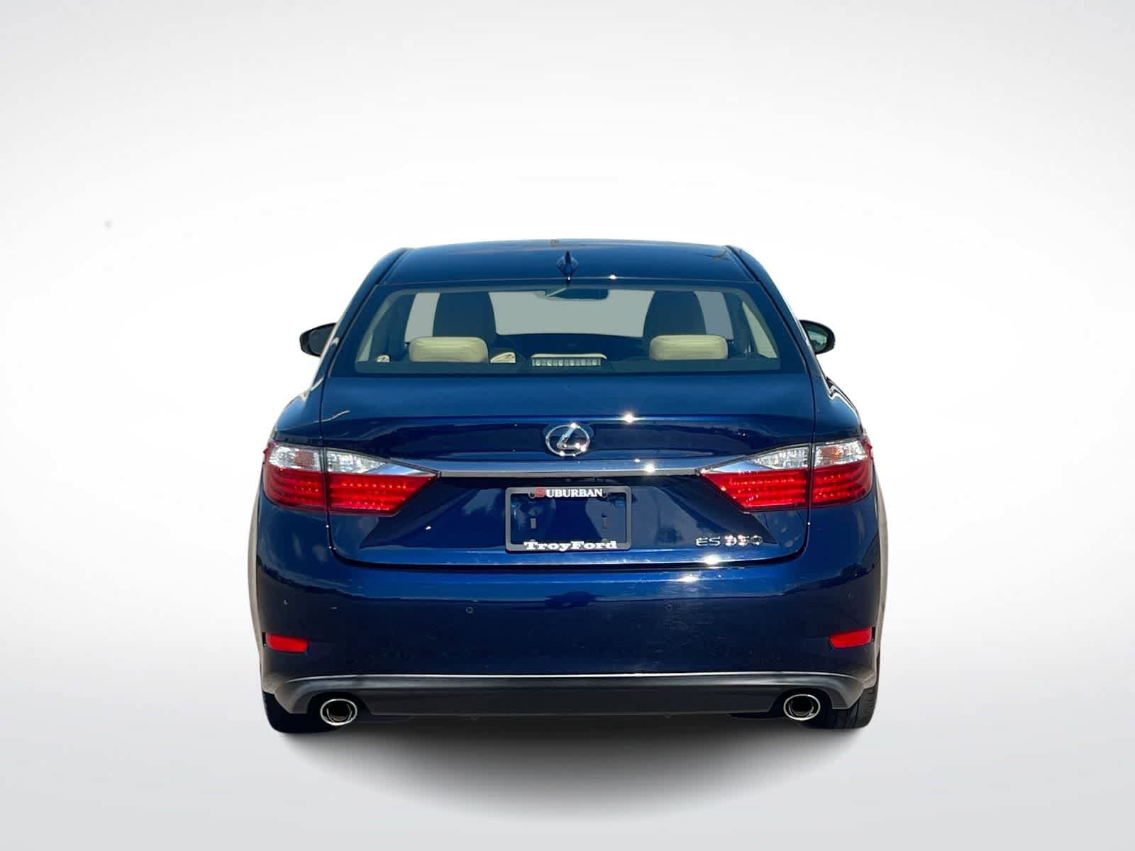 Used 2015 Lexus ES 350 w/ Luxury Package FWD image 7