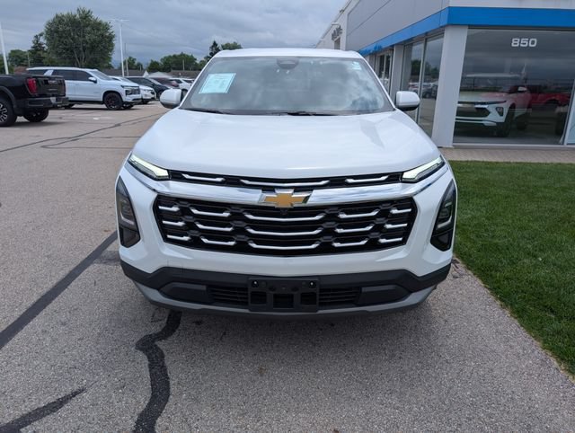 Used 2026 Chevrolet Equinox LT AWD/4WD image 25