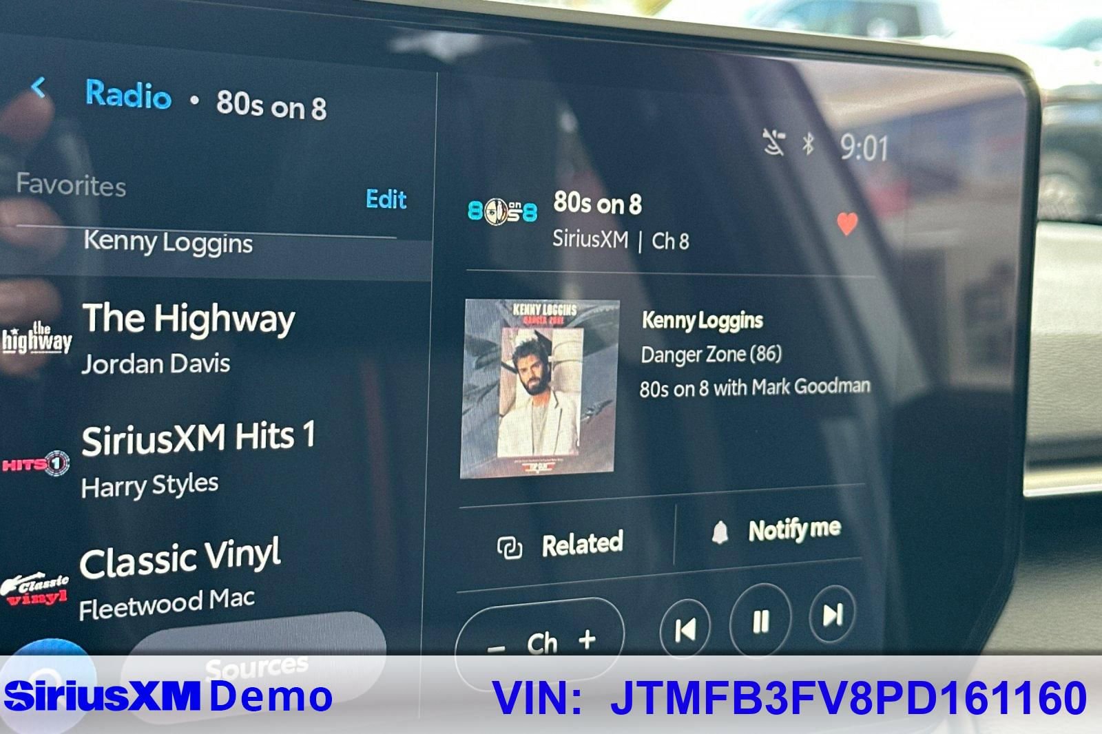 Certified 2023 Toyota RAV4 XSE w/ Premium Package AWD/4WD image 29