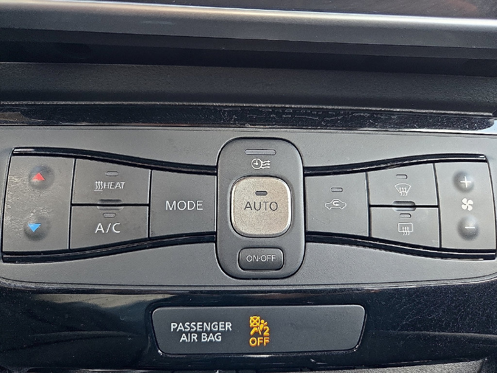 Used 2025 Nissan Leaf SV Plus FWD image 18