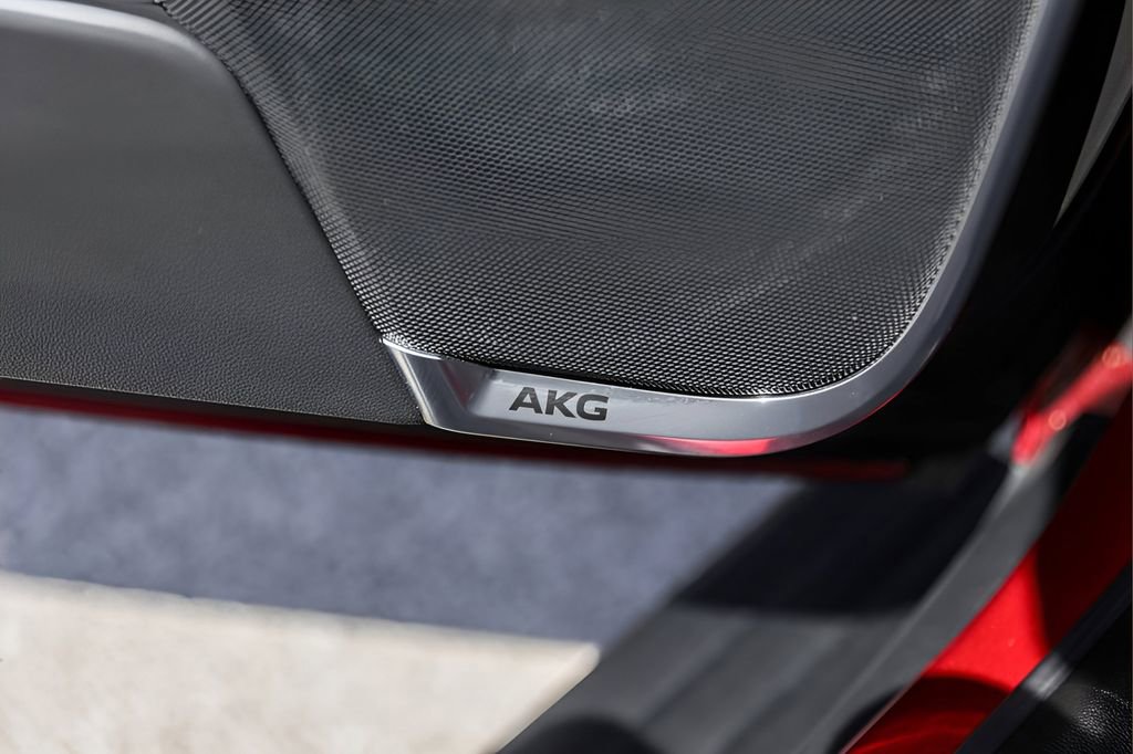 Certified 2025 Cadillac Escalade ESV V image 22