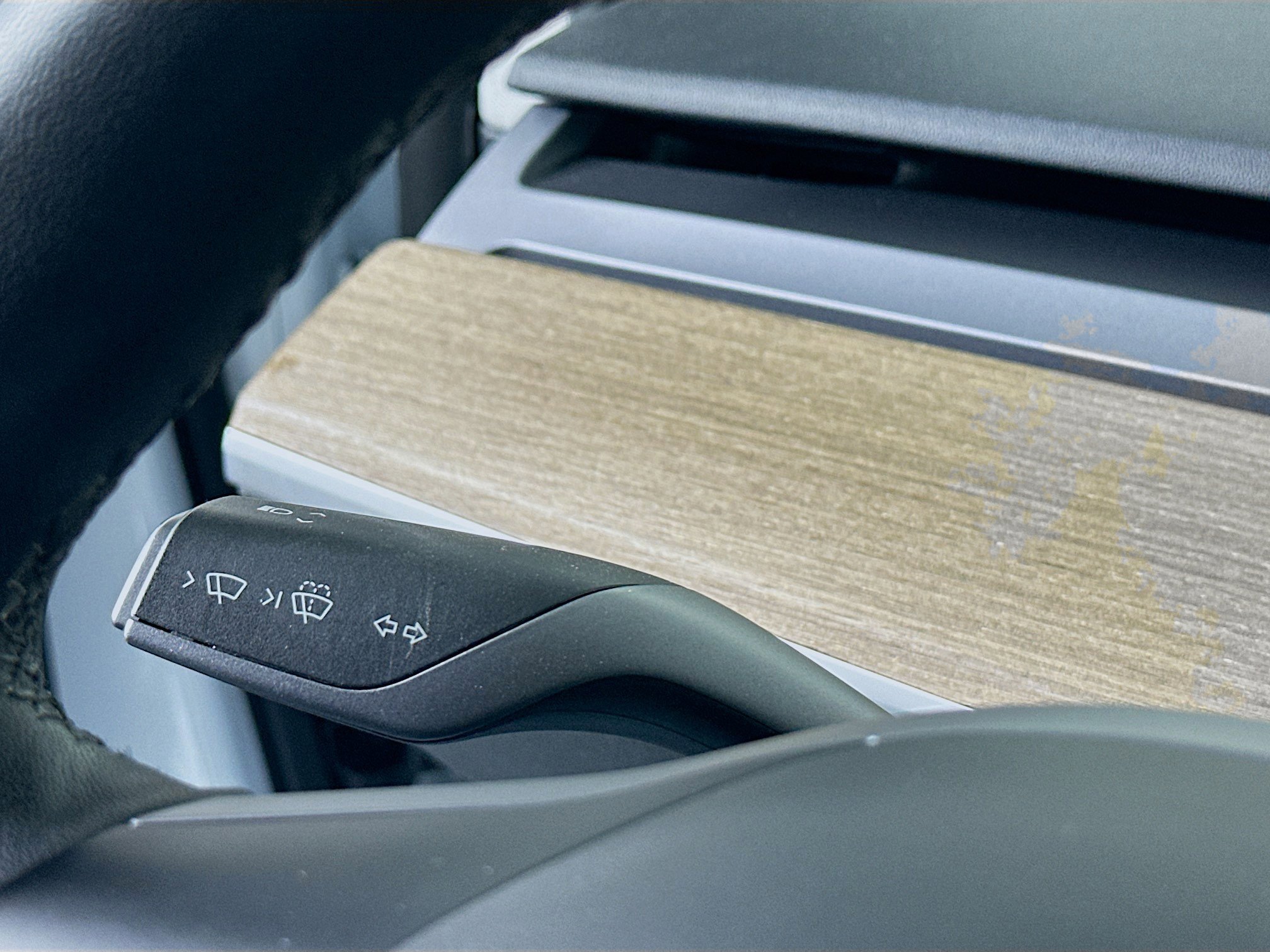 Used 2023 Tesla Model 3 Standard Range image 16