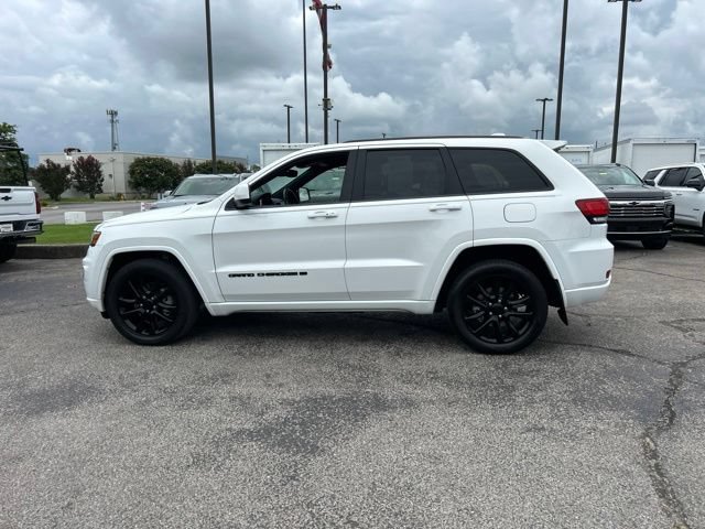 Used 2022 Jeep Grand Cherokee Laredo X RWD image 6