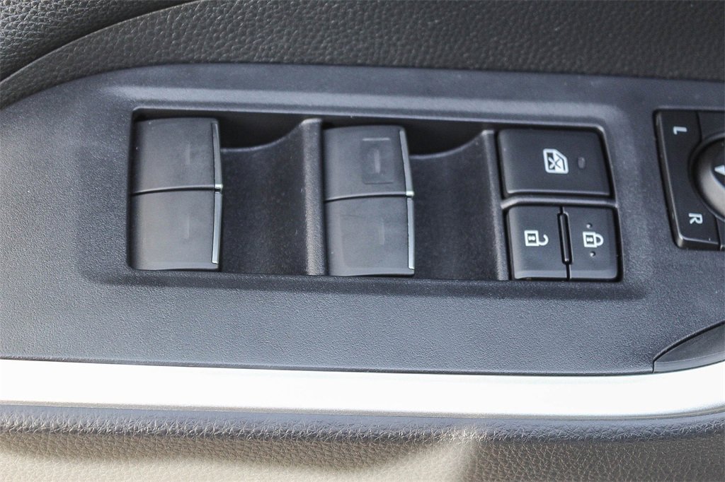 Used 2023 Toyota RAV4 XLE Premium image 20