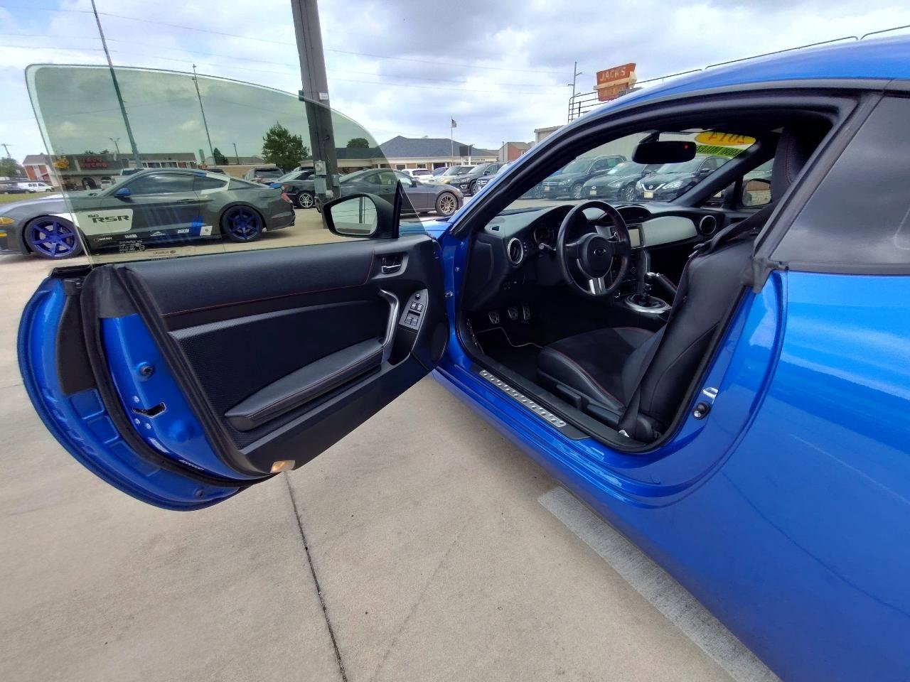 Used 2014 Subaru BRZ Limited w/ Popular Package #1B image 10