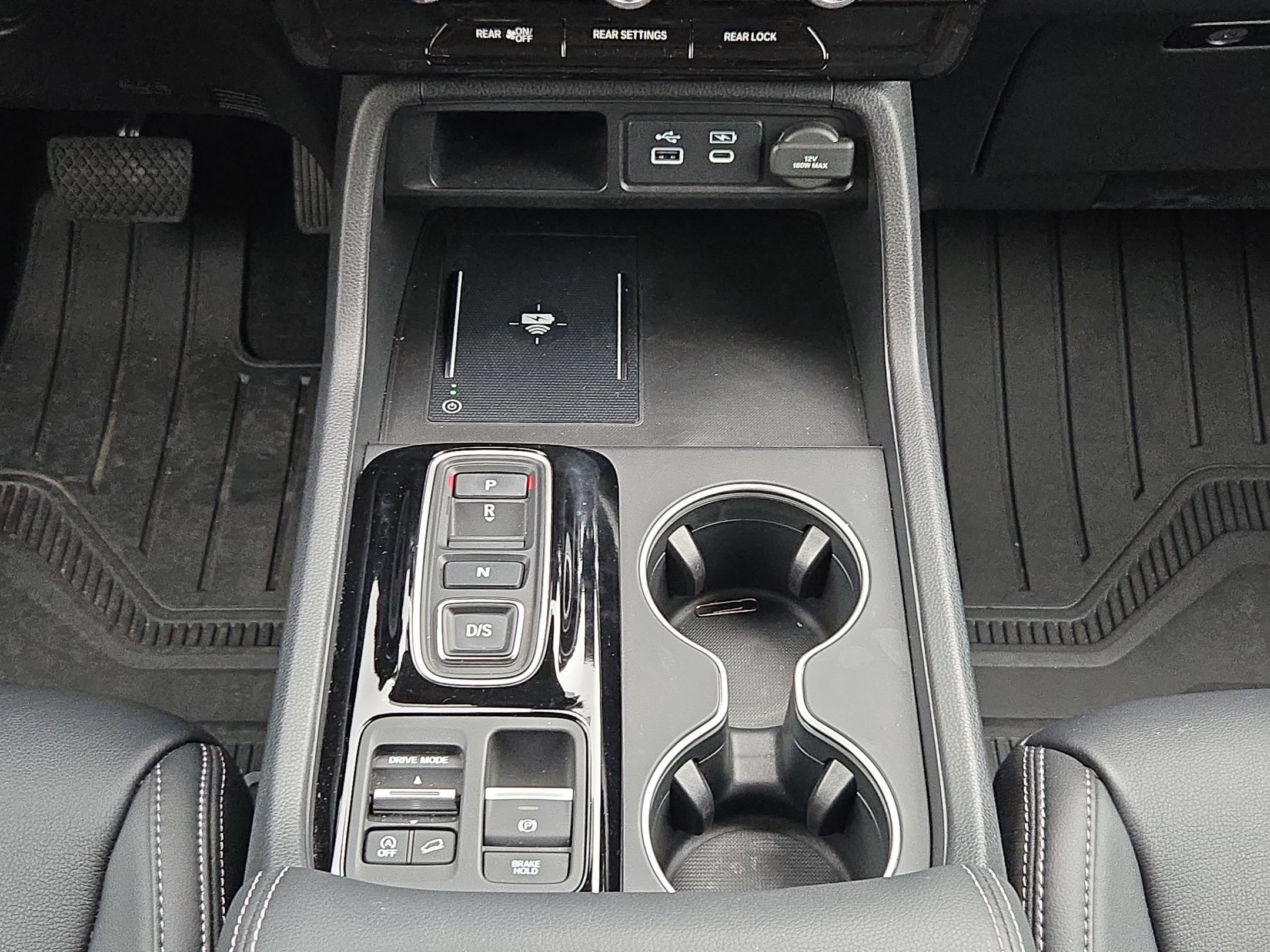 Certified 2024 Honda Pilot Touring image 19