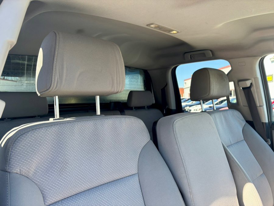 Used 2018 Chevrolet Silverado 1500 Custom w/ Custom Value Package image 14