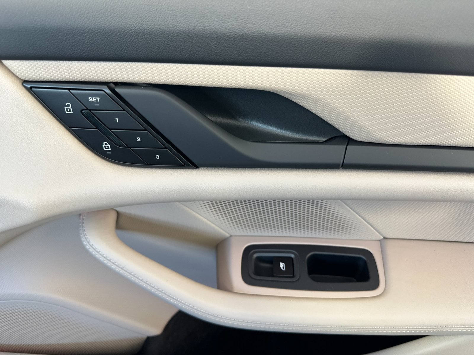 New 2026 Porsche Taycan AWD/4WD image 19