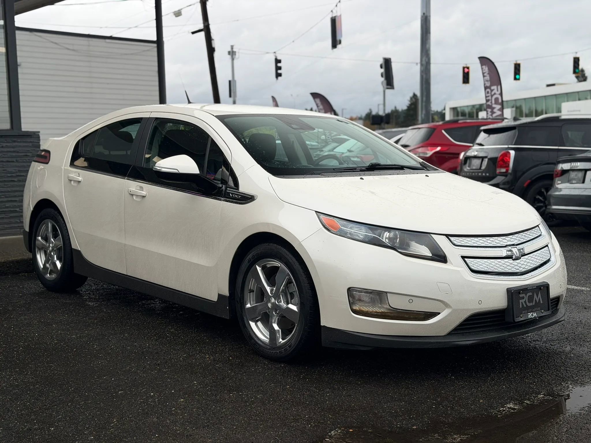 Used 2013 Chevrolet Volt Premium w/ Premium Trim Package image 3