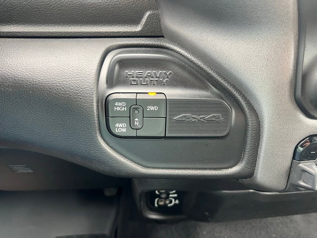 Used 2021 RAM 2500 Big Horn image 31
