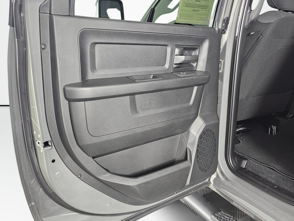 New 2026 RAM 2500 Tradesman AWD/4WD image 32