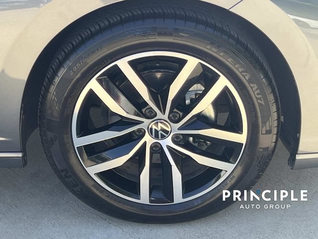 Used 2026 Volkswagen Jetta SE FWD image 4