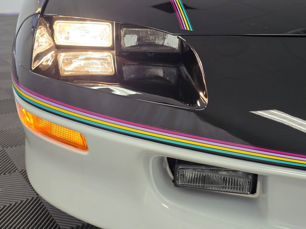 Used 1993 Chevrolet Camaro Z28 image 33