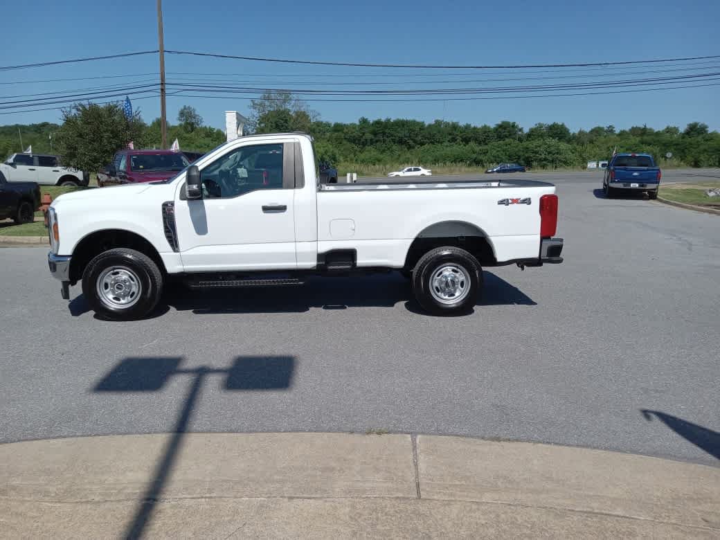 Used 2024 Ford F250 XL w/ XL Driver Assist Package AWD/4WD image 4