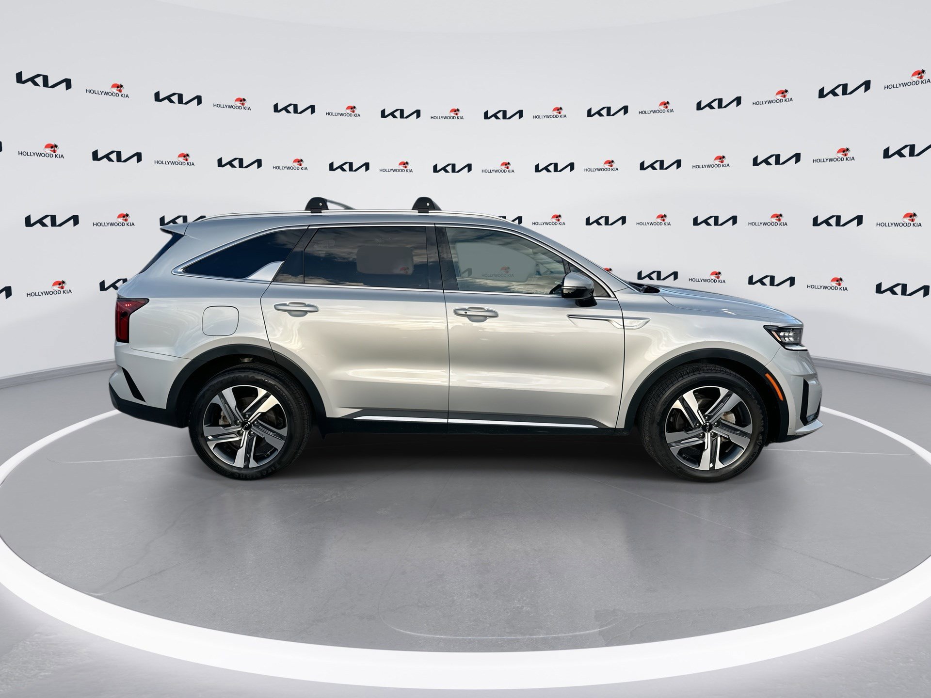 Certified 2022 Kia Sorento SX image 9