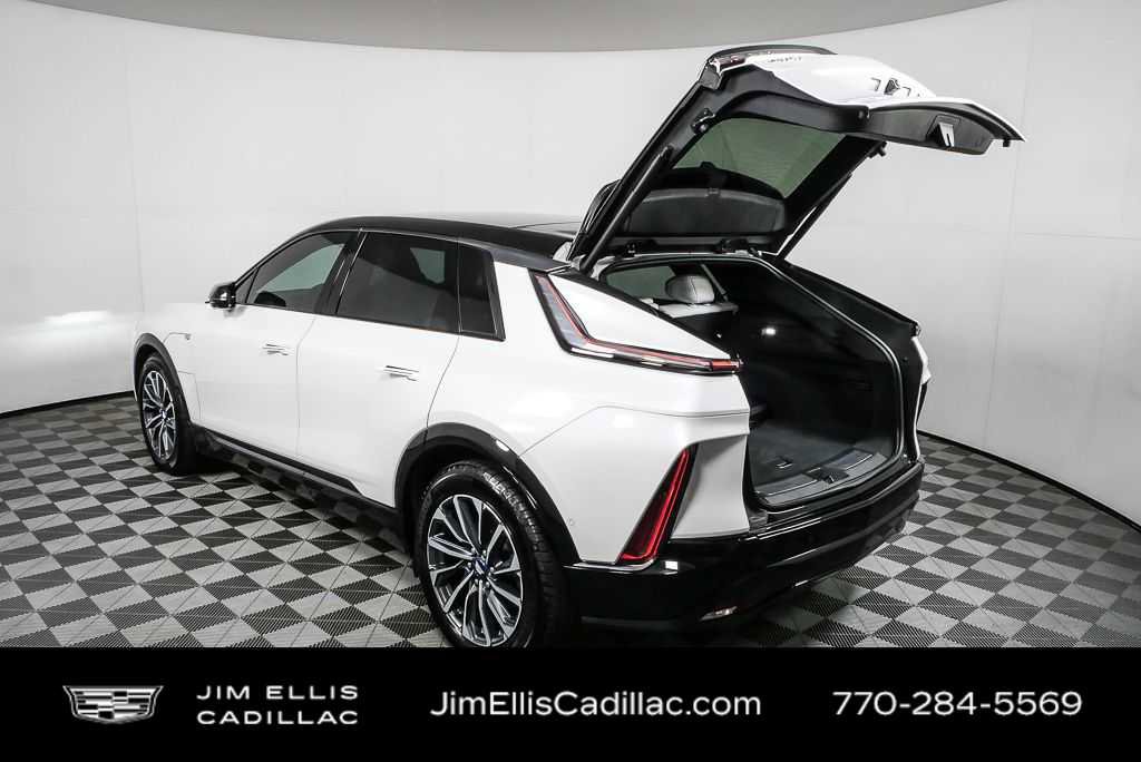 Certified 2024 Cadillac Lyriq Sport image 33