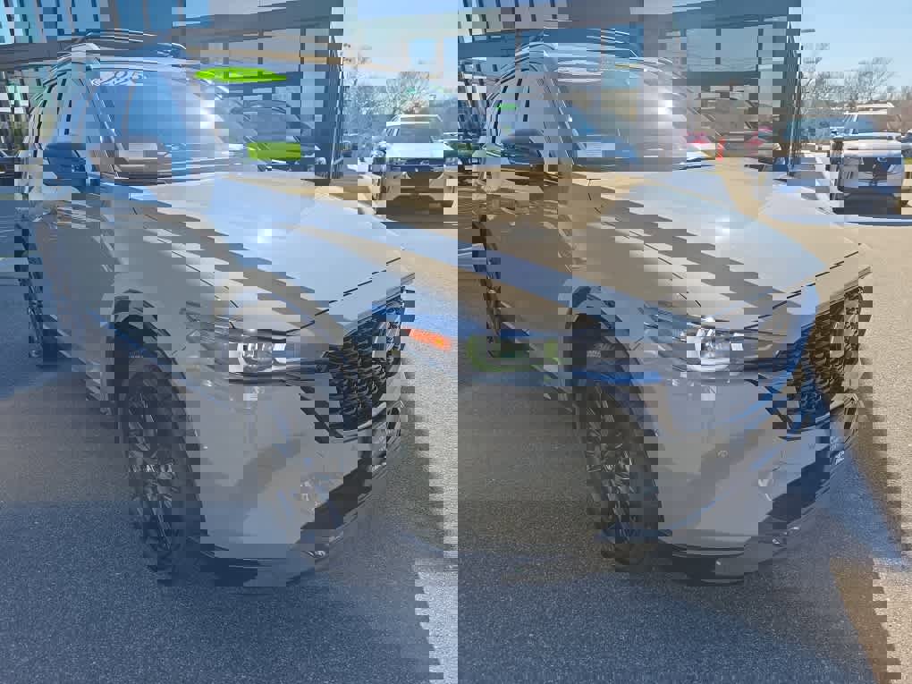 Used 2025 MAZDA CX-5 Carbon Edition image 4