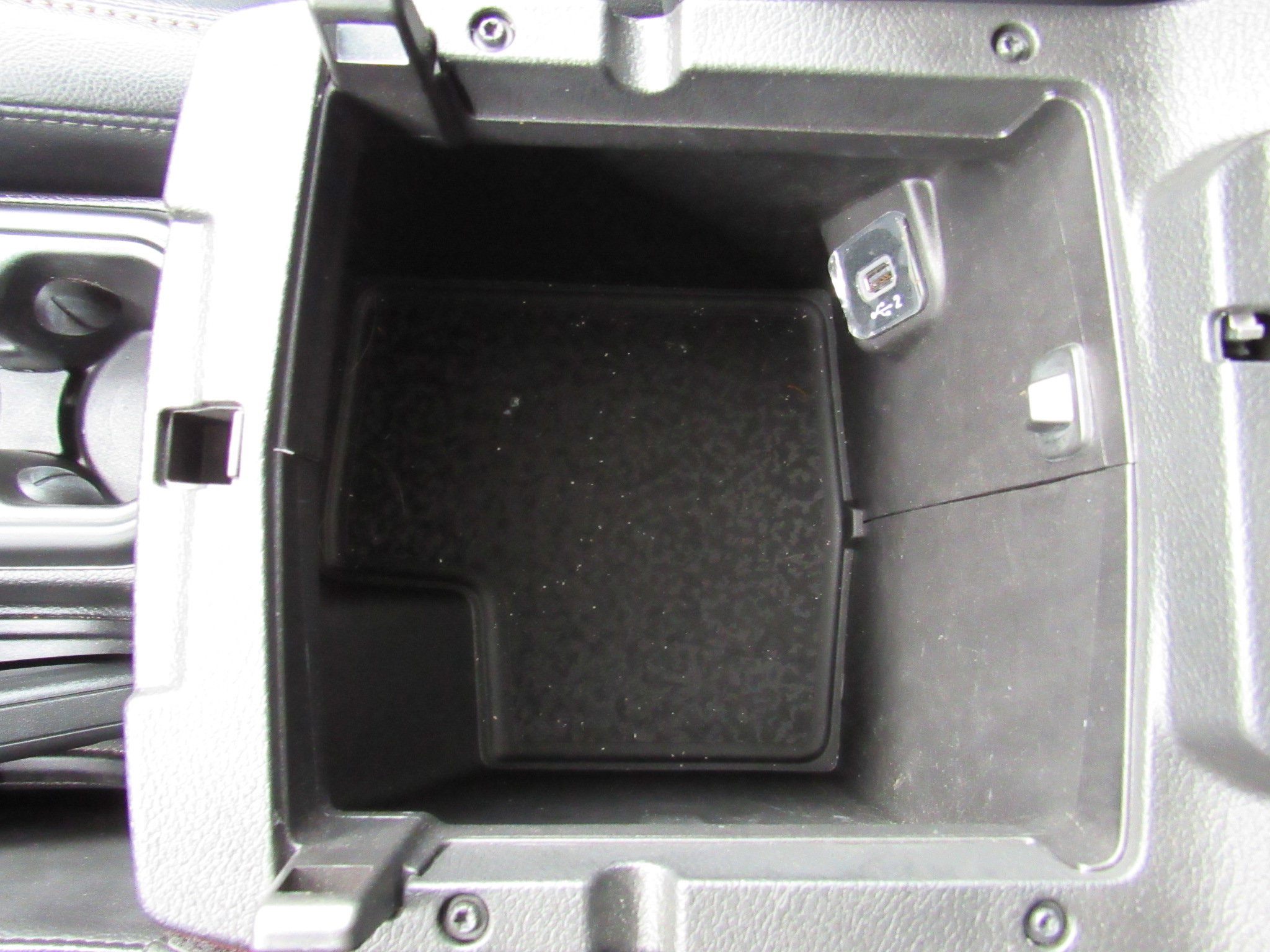 Used 2024 Jeep Wrangler Sahara w/ Safety Group image 29