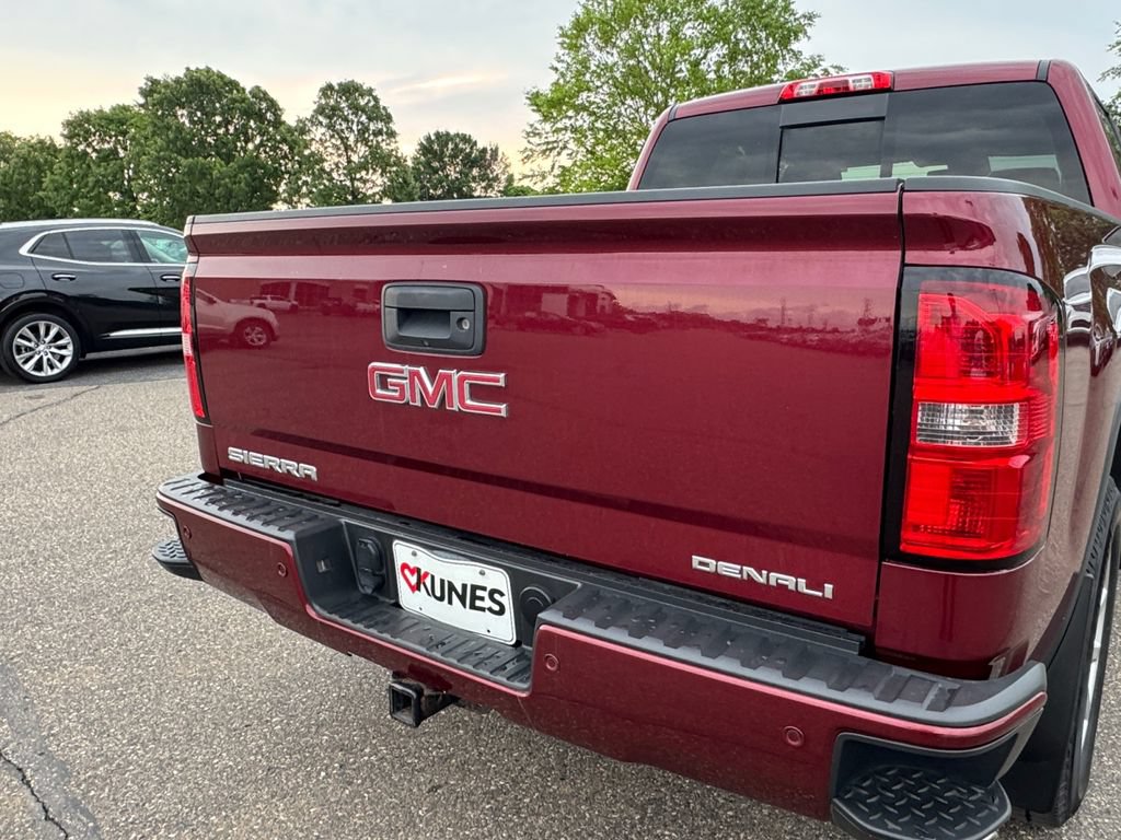 Used 2015 GMC Sierra 1500 Denali w/ Driver Alert Package AWD/4WD image 37