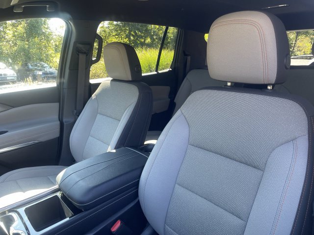 Certified 2026 Chevrolet Traverse LT w/ Driver Confidence Package FWD image 11