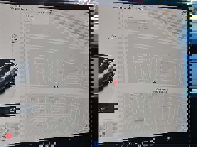 Used 2022 Tesla Model Y Long Range image 28