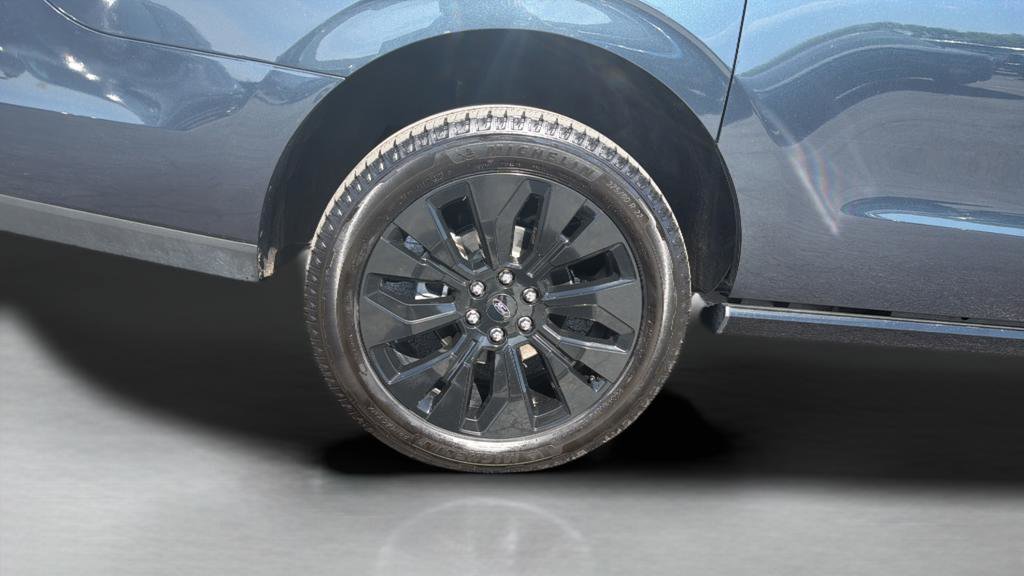 Certified 2025 Ford Expedition Max Platinum w/ Stealth Appearance Package AWD/4WD image 43