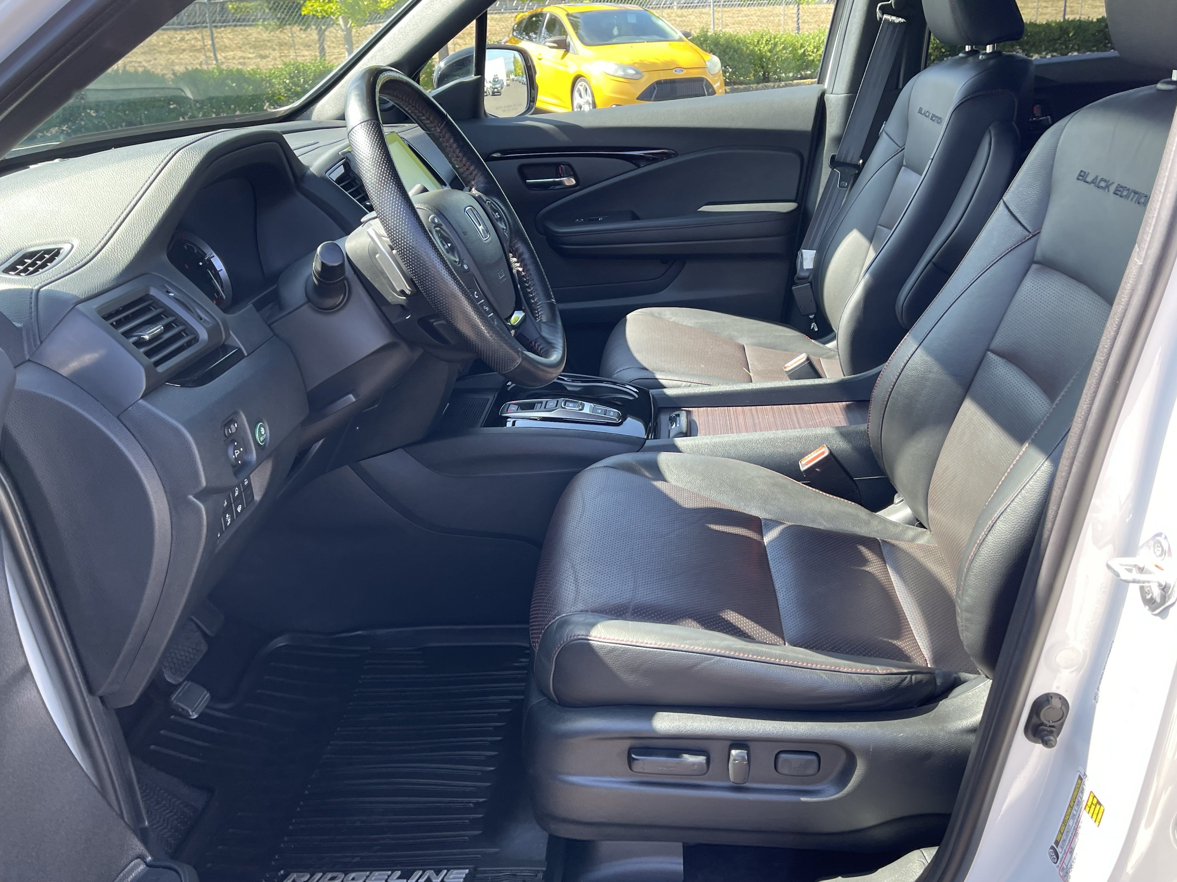 Used 2023 Honda Ridgeline Black Edition image 11