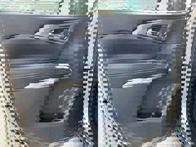 New 2026 Chevrolet Traverse LT w/ Midnight/Sport Edition image 23