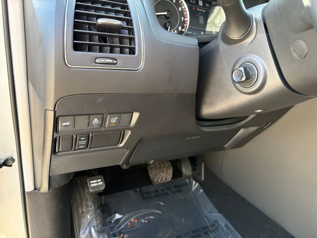 Certified 2024 Nissan Armada Platinum w/ Captain's Chairs Package image 21