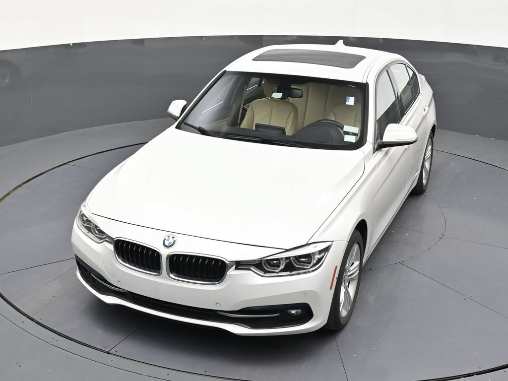 Used 2018 BMW 330i Sedan RWD image 17