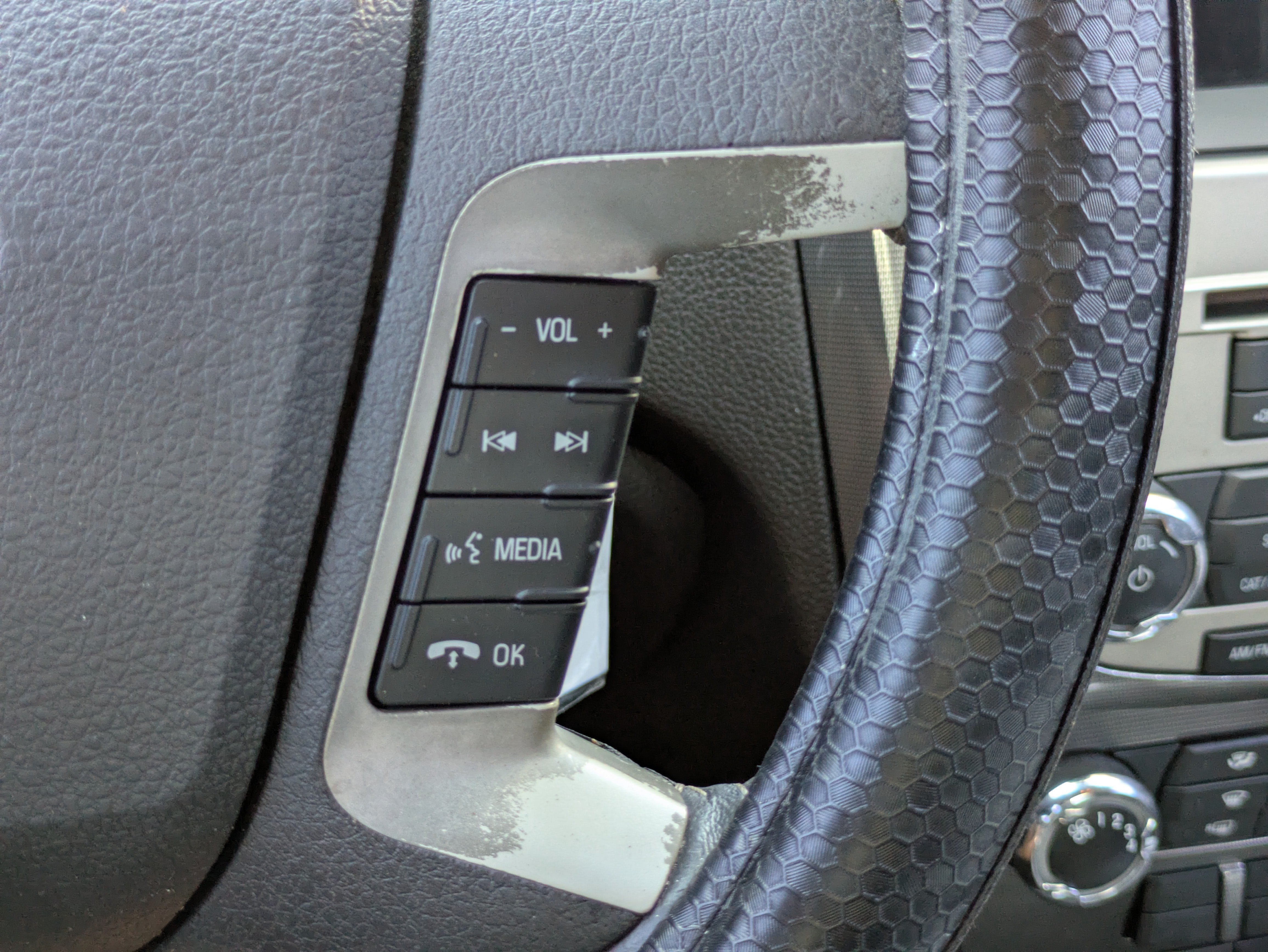 Used 2010 Ford Fusion SE FWD image 23
