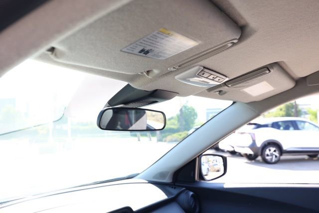 New 2025 Nissan Kicks Play S image 13