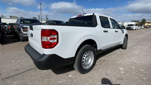 New 2025 Ford Maverick XL image 2