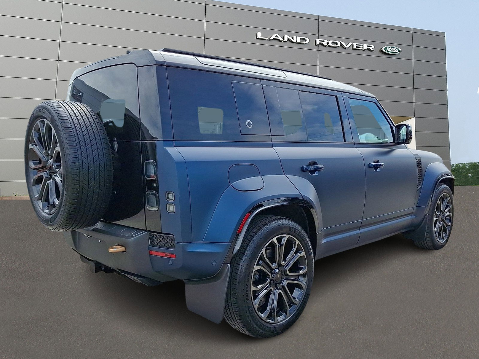 New 2026 Land Rover Defender 110 OCTA image 2