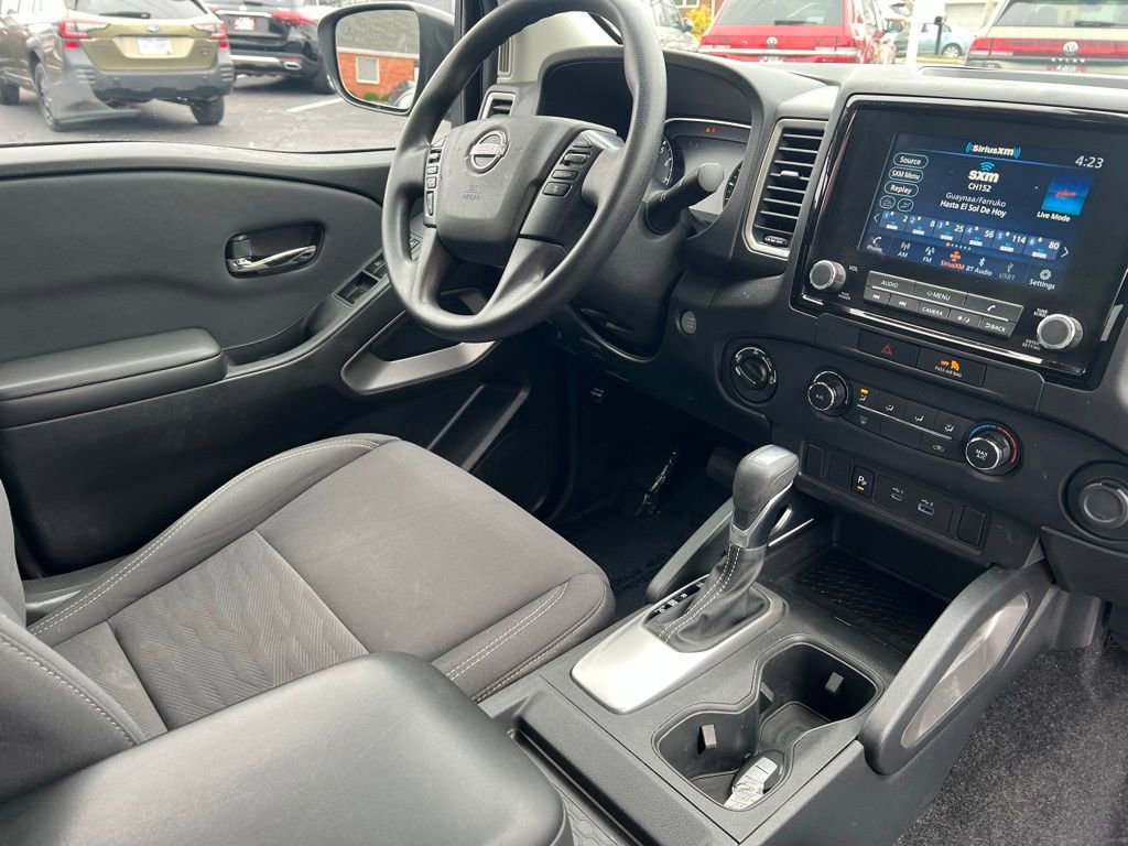 Used 2022 Nissan Frontier SV w/ Technology Package image 30