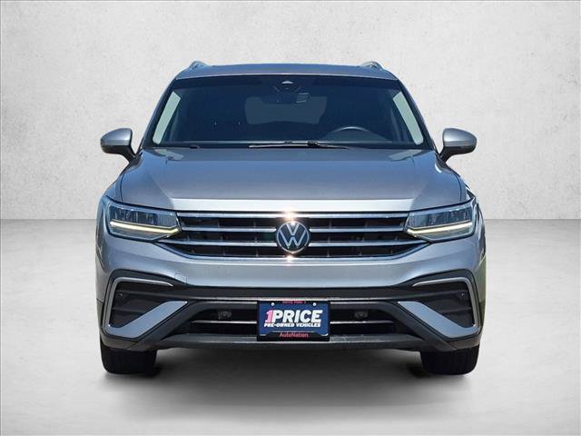 Used 2022 Volkswagen Tiguan SE w/ Panoramic Sunroof Package AWD/4WD image 2