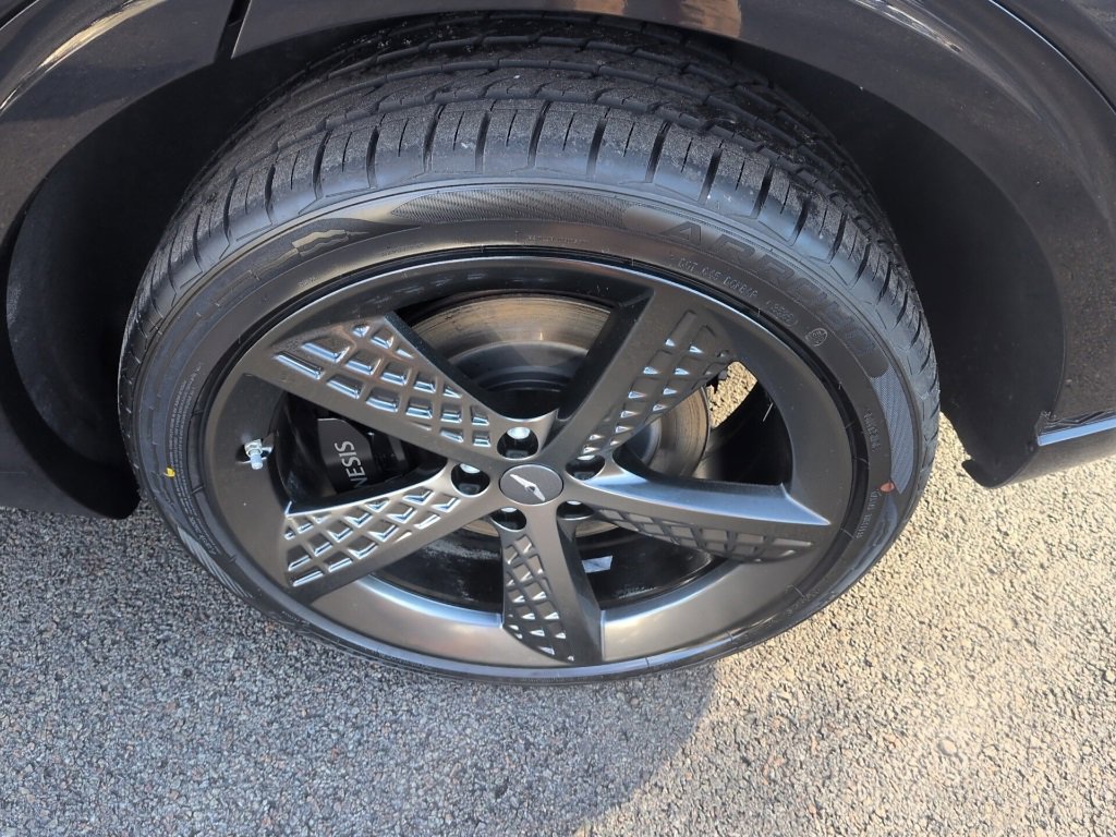 Used 2023 Genesis GV70 3.5T Sport w/ Sport Prestige Package image 15