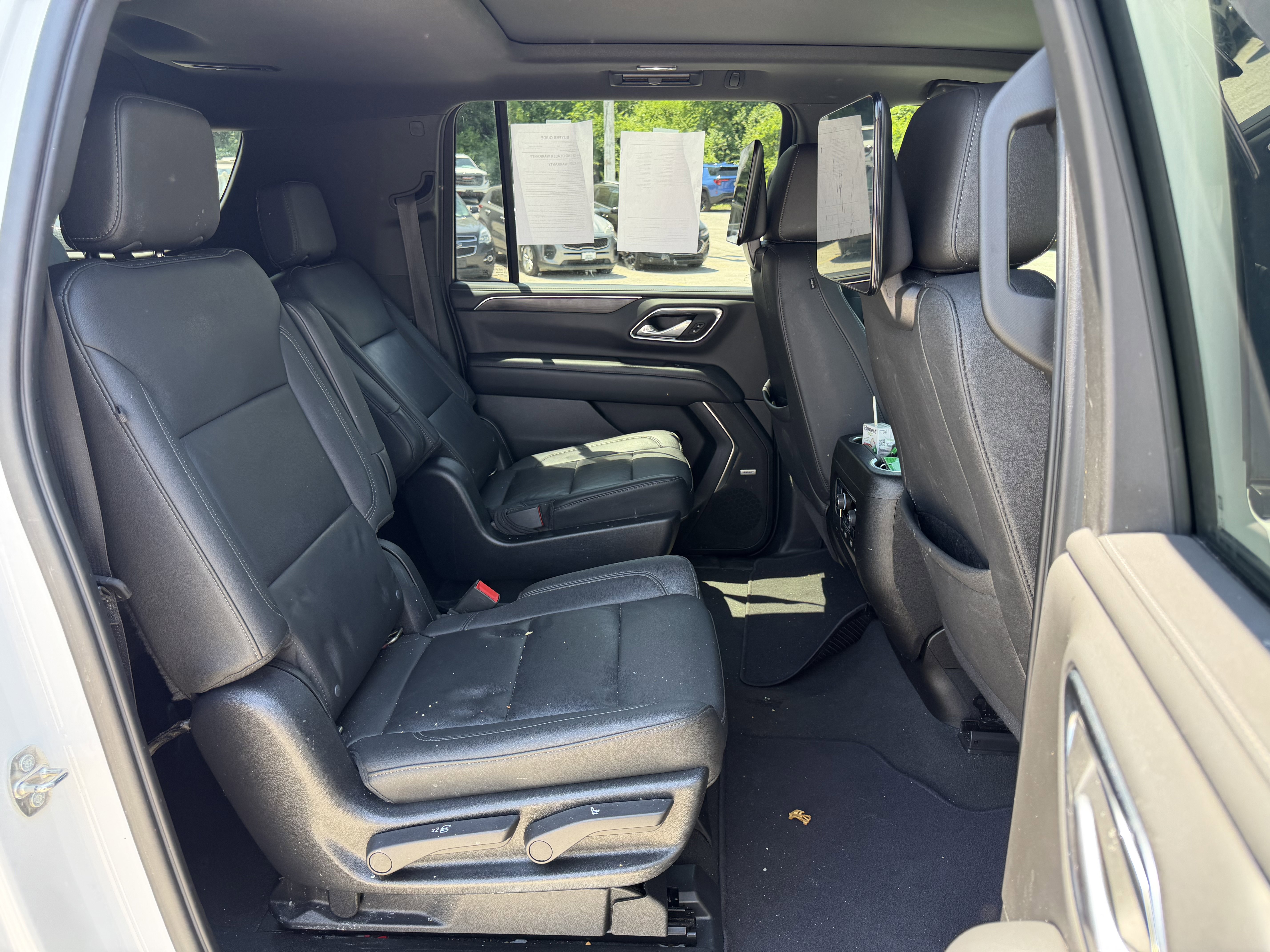Used 2022 Chevrolet Suburban Z71 w/ Z71 Off-Road Package AWD/4WD image 10