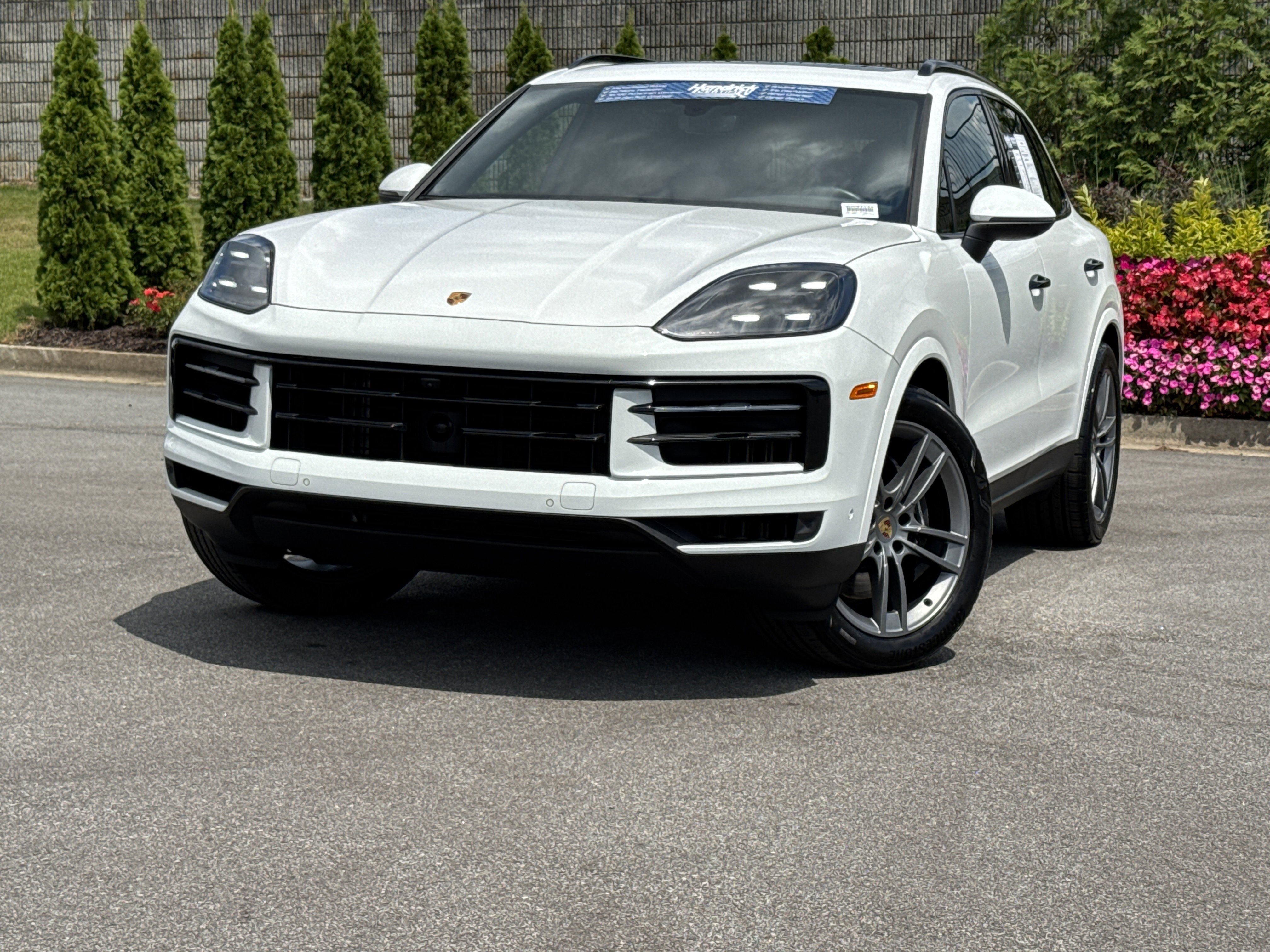 Used 2024 Porsche Cayenne image 5