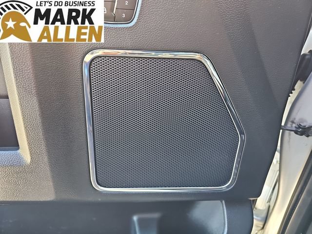 Used 2015 Ford F150 Platinum w/ Equipment Group 701A Luxury AWD/4WD image 23