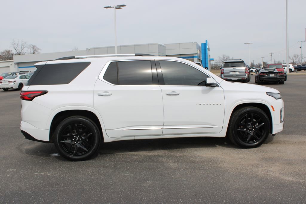 Used 2023 Chevrolet Traverse Premier image 11
